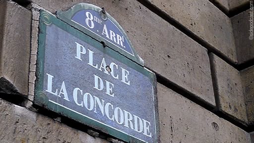 Place de la Concorde sign