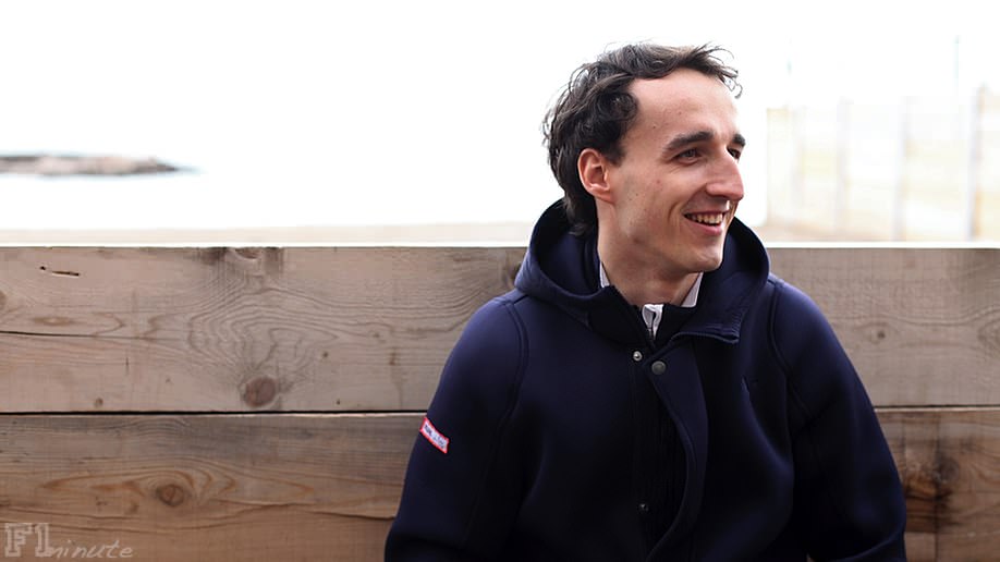 Renault confirm Robert Kubica for 2010 season