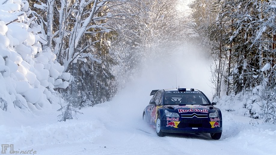 Räikkonen navigates the snowy Arctic Rally route