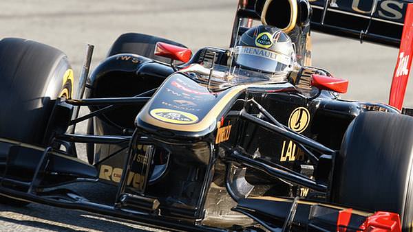 Nick Heidfeld in the Renault tops testing on day three in Jerez
