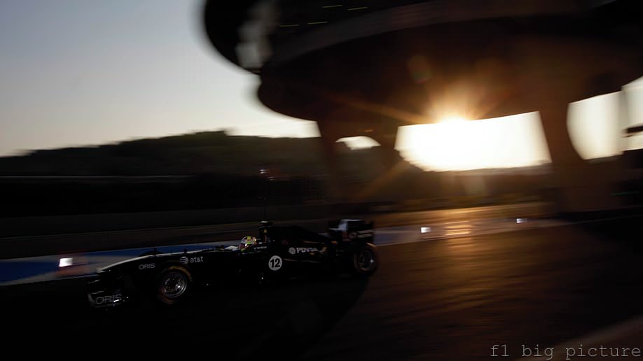 Williams struggle through a tough test to end on top in Jerez
