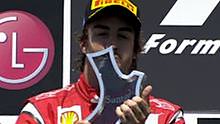 Alonso and his trophy