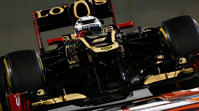 Kimi Räikkönen takes first comeback win after chaotic race in Abu Dhabi
