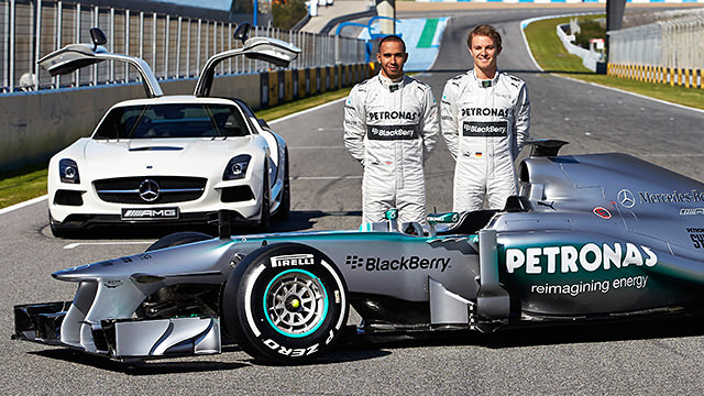 All smiles in Jerez as Hamilton and Rosberg launch the F1 W04