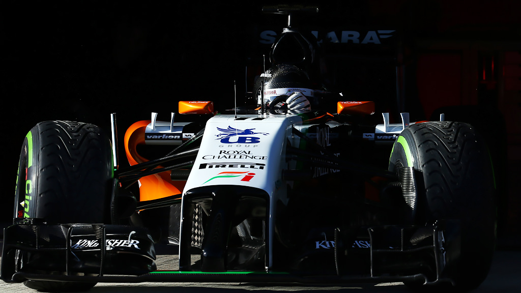 Sergio Pérez debuts for Force India as F1 reveals new look cars