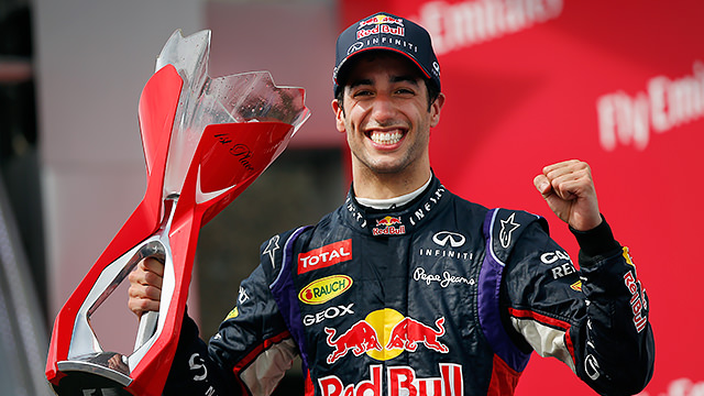 Race results - Canada 2014 // Ricciardo gets the better of Mercedes