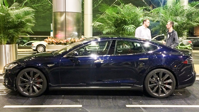 The Tesla Model S in glorious dark blue