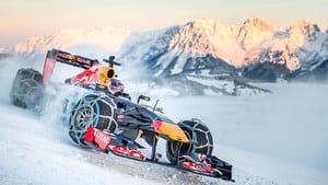 Verstappen heads to the slopes for a spot of car-skating