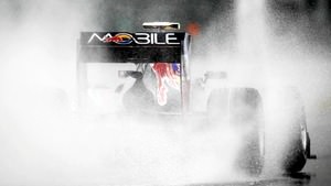 Spot the Formula 1 car through the race