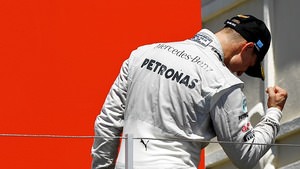 Schumacher makes a return to the podium in Valencia