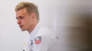 Magnussen's mistake in qualifying sees him start from the pitlane today