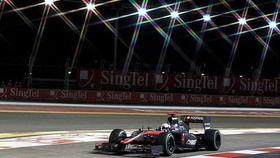 The top five championship contenders take their place in the top five spots on the grid, and that means, the fight is on. Singapore doesn't always have the most exciting racing, but the concentration required plus the possibility for mistakes means it's bound to be a spectacle.