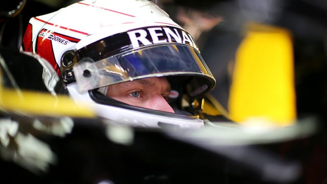 Magnussen makes his Renault debut in Spain