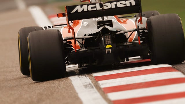 Which McLaren driver is suffering more at the hands of Honda?