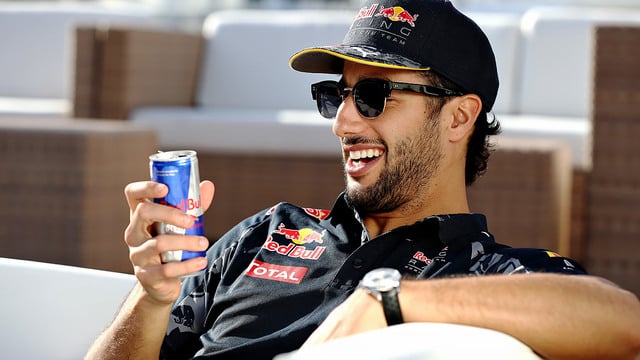 Ricciardo sets blistering pace in Monaco free practice