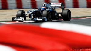 Rubens Barrichello suffers gearbox trouble in Spanish qualifying