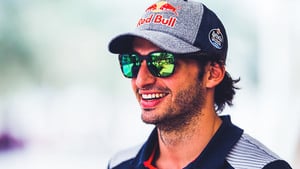 Carlos Sainz gets it right in the kitchen