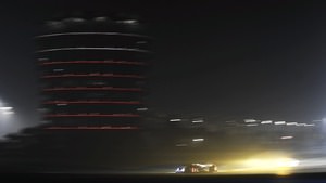 Bahrain tests the floodlights for F1 racing with a WEC event