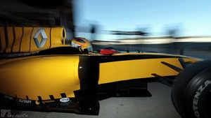 Renault launch the R30 with yellow and black livery